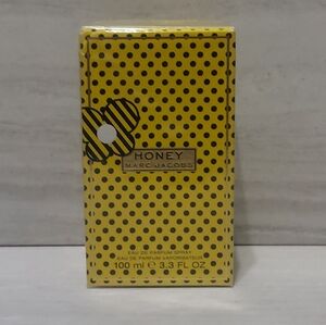 Marc Jacobs Honey Perfume with Yellow and Black Design